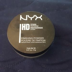 NYX HD studio finishing powder